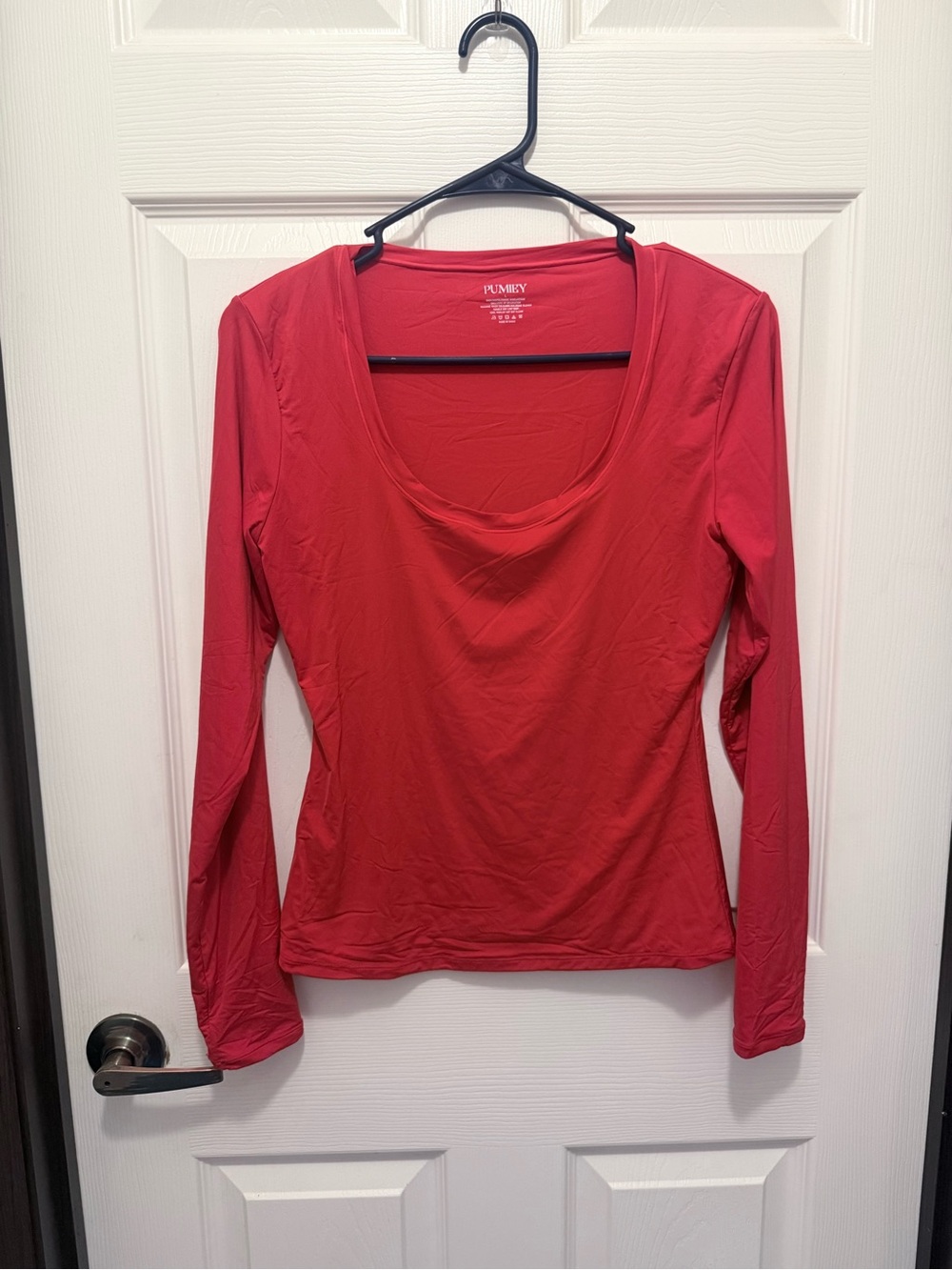 Women's Long-Sleeve Scoop Neck Top in Red
